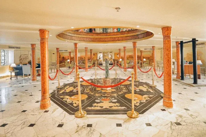 Crucero por el Nilo King of Thebes